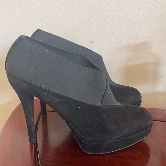 Stuart Weitzman black booties - Picture 2 of 4